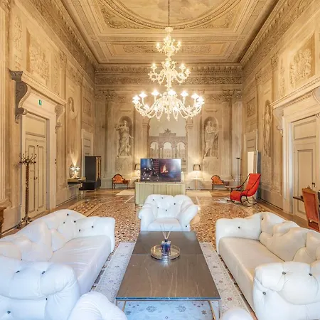 Corte Realdi - Palazzo Camozzini Werona